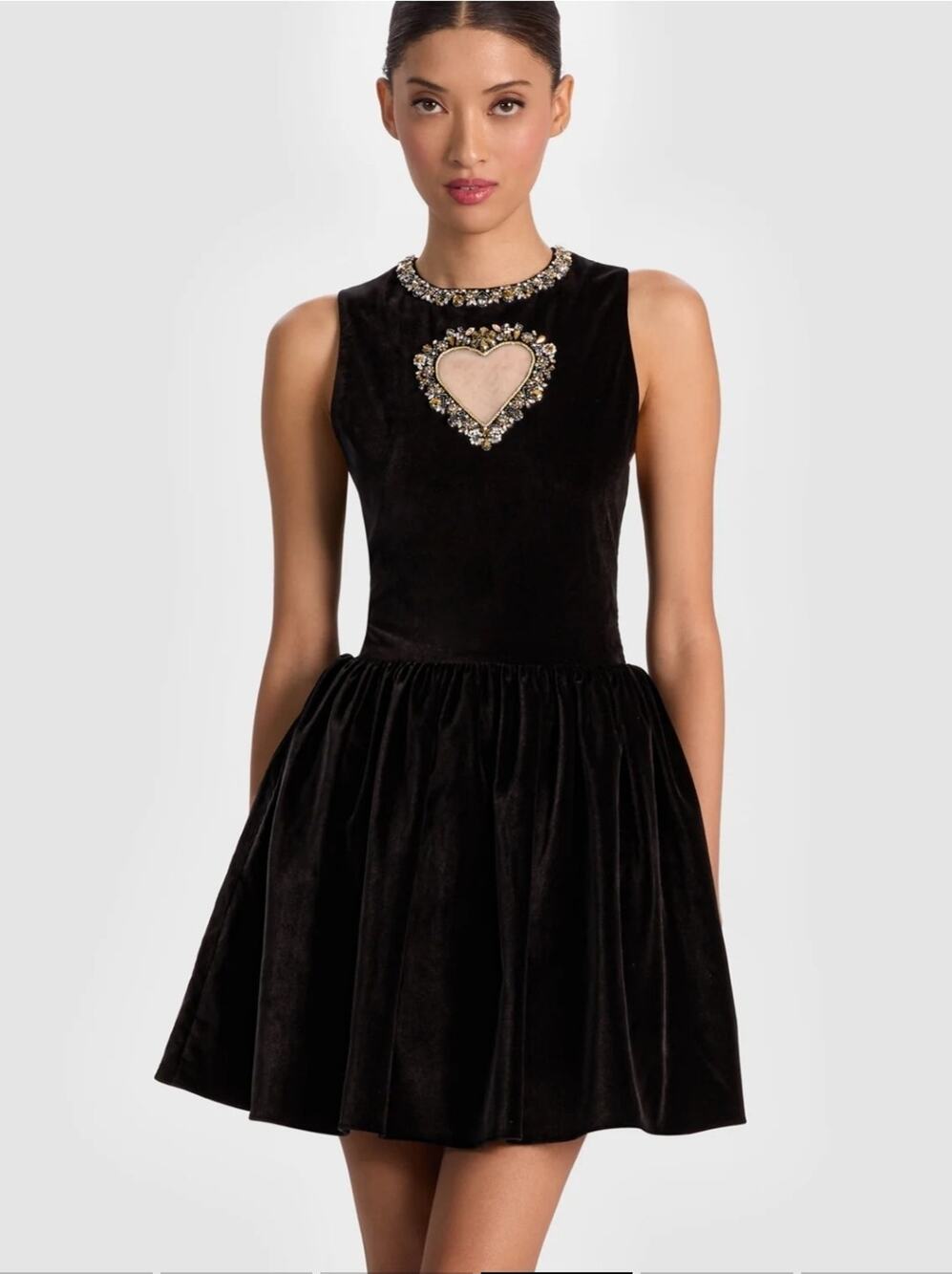 NWT $795 Alice Olivia Ella Black Velvet Dress Sz 4 Crystal Heart Embellished